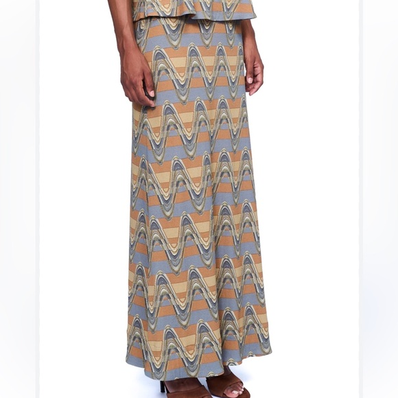 Faithful The Brand Elina Maxi Skirt in Ripple Green - Picture 2 of 12